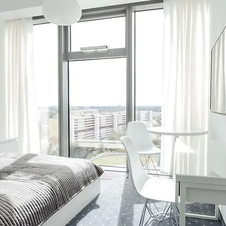 Platinum Sky Apartment Wroclaw Room photo